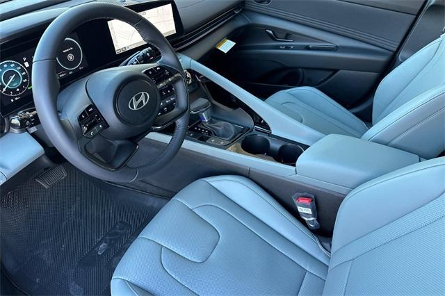 new 2025 Hyundai Elantra HEV car, priced at $31,115