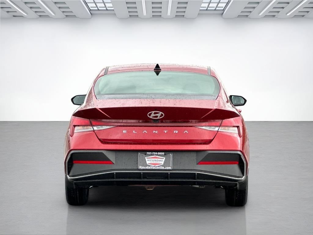 new 2025 Hyundai Elantra car