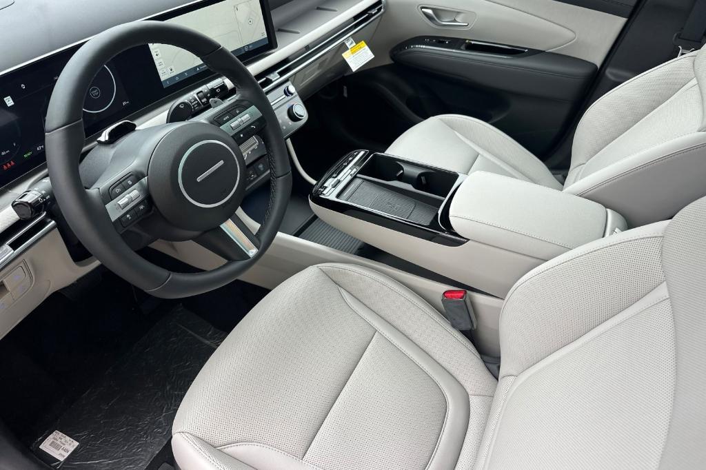 new 2025 Hyundai TUCSON Hybrid car, priced at $40,633