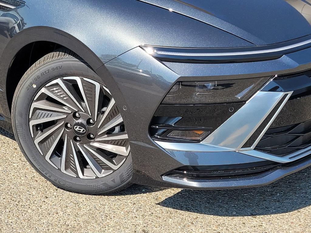 new 2025 Hyundai Sonata Hybrid car, priced at $35,759