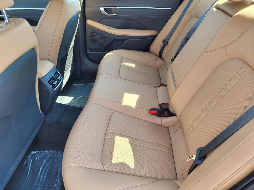 new 2025 Hyundai Sonata Hybrid car, priced at $35,759