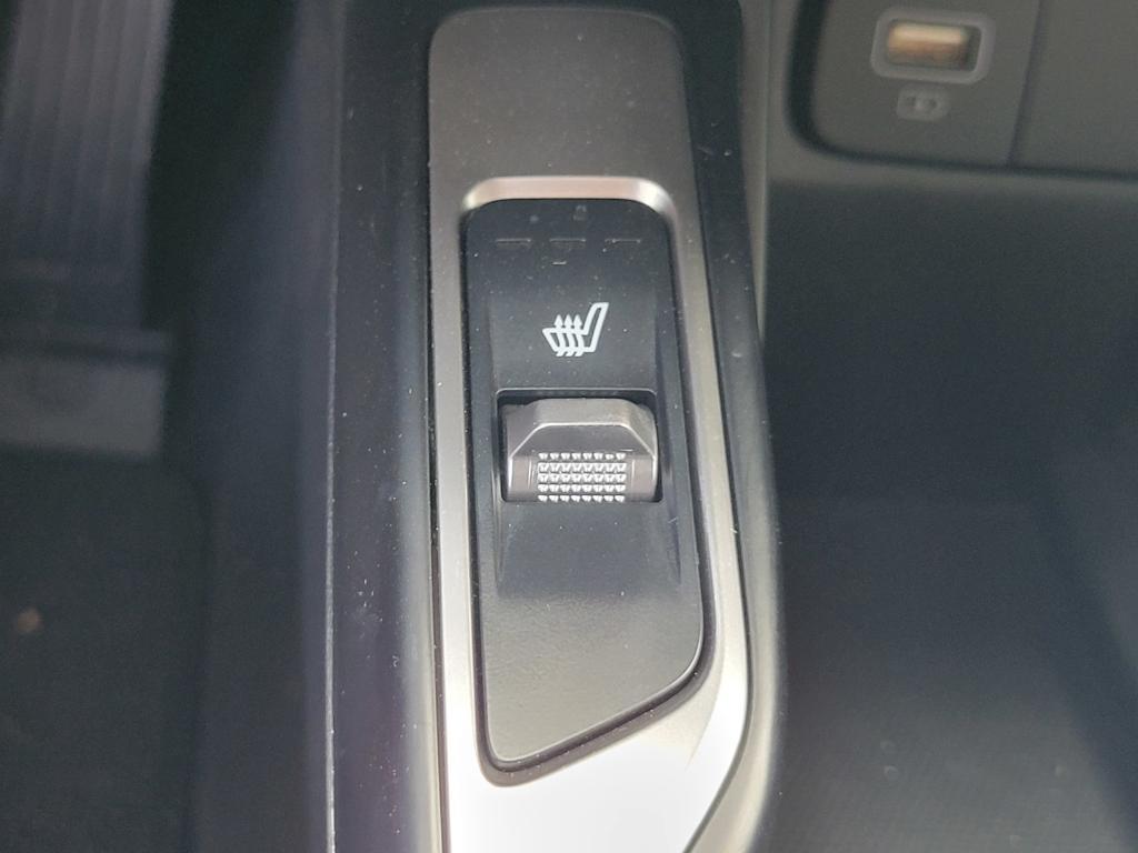 used 2023 Kia Sorento Hybrid car, priced at $32,797