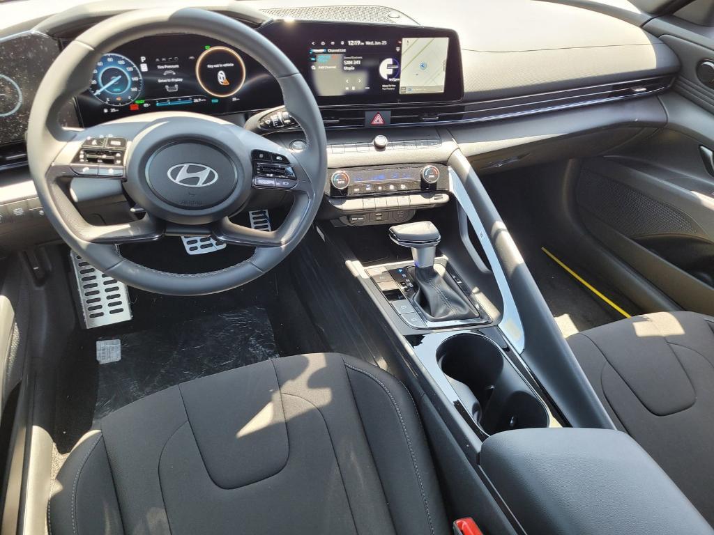 new 2025 Hyundai ELANTRA HEV car, priced at $25,177