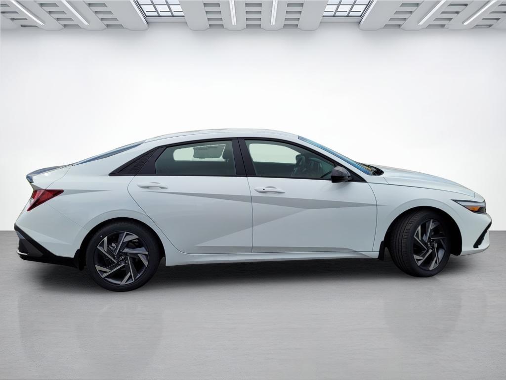 new 2025 Hyundai Elantra car, priced at $22,463