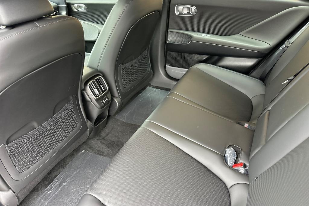 new 2025 Hyundai IONIQ 6 car