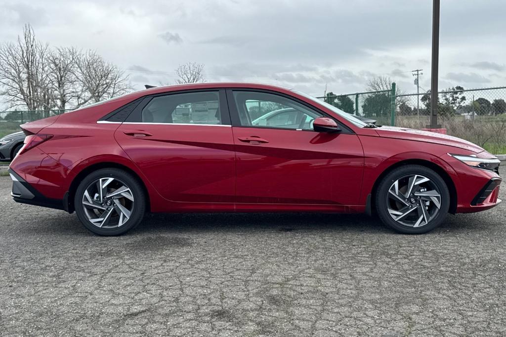 new 2025 Hyundai Elantra car, priced at $26,735