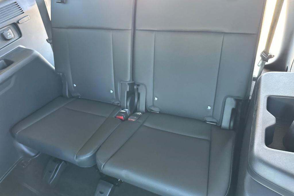 new 2025 Hyundai SANTA FE HEV car