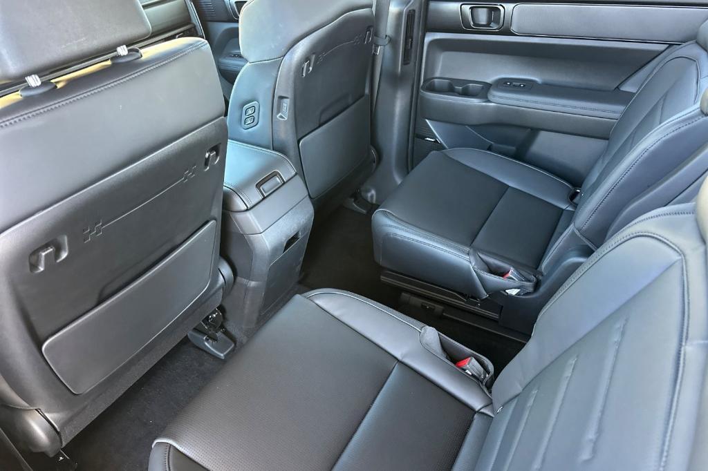 new 2025 Hyundai SANTA FE HEV car