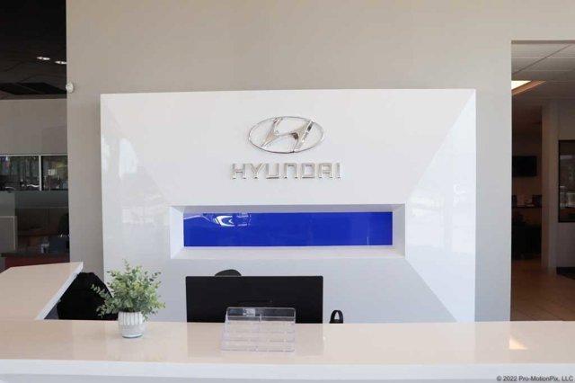 used 2022 Hyundai Santa Fe car, priced at $25,263