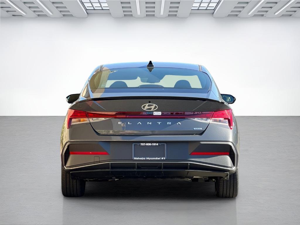 new 2025 Hyundai ELANTRA HEV car