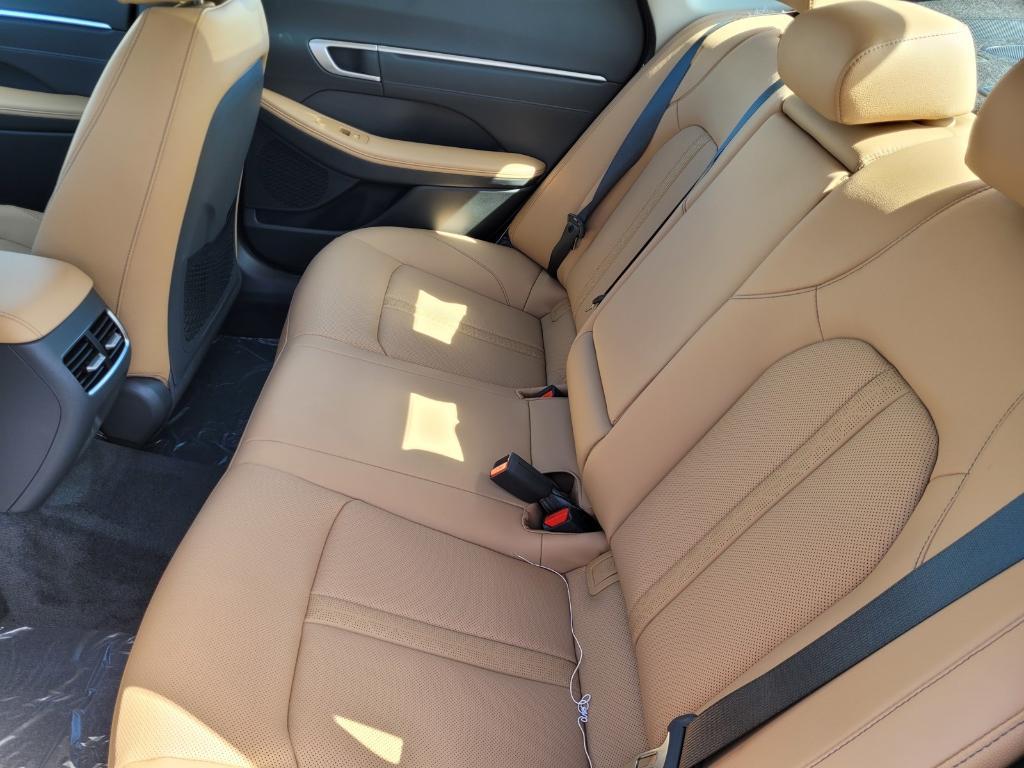 new 2025 Hyundai Sonata Hybrid car, priced at $36,734