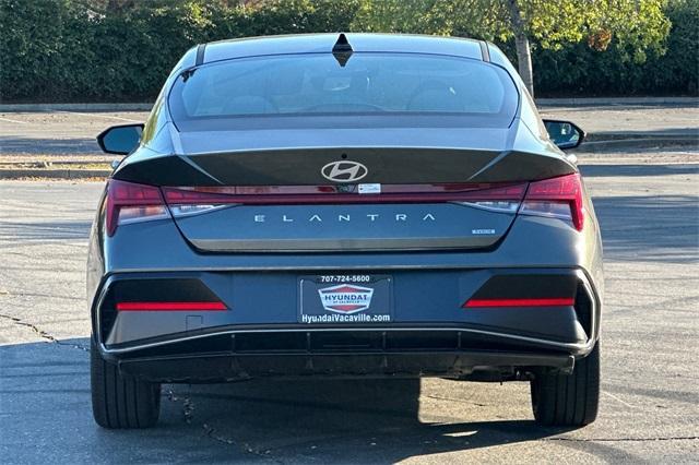 new 2025 Hyundai Elantra HEV car, priced at $31,115