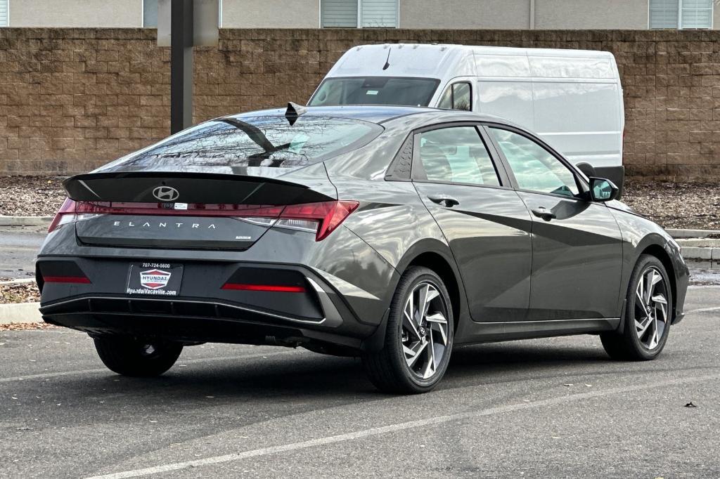 new 2025 Hyundai Elantra HEV car, priced at $27,444