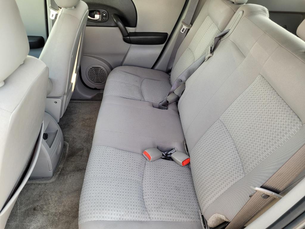 used 2005 Saturn Vue car, priced at $4,995