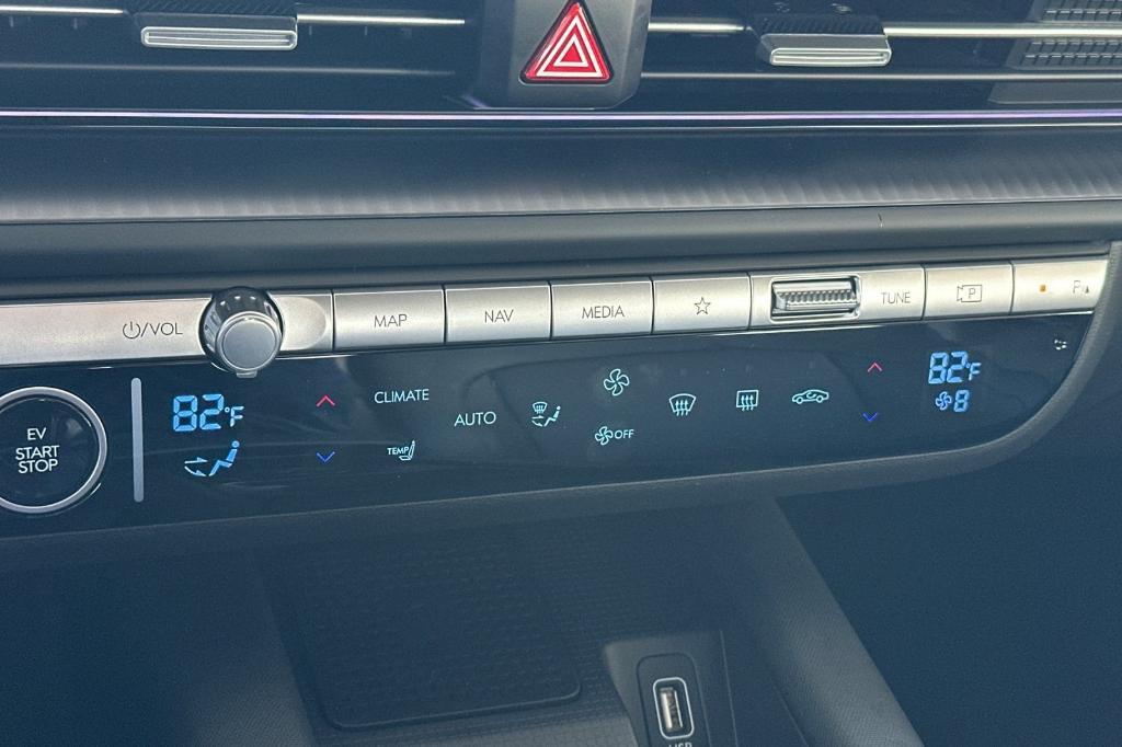 new 2025 Hyundai IONIQ 6 car