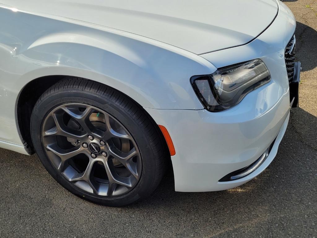 used 2018 Chrysler 300 car, priced at $15,989
