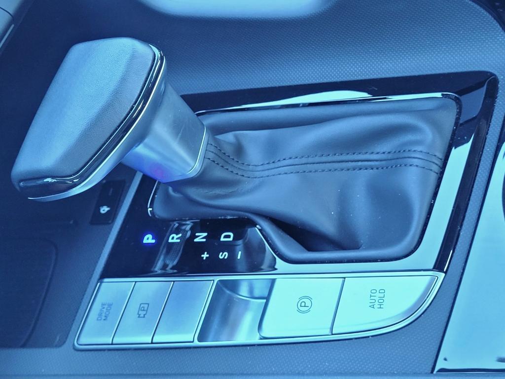 used 2025 Hyundai Elantra car, priced at $22,789