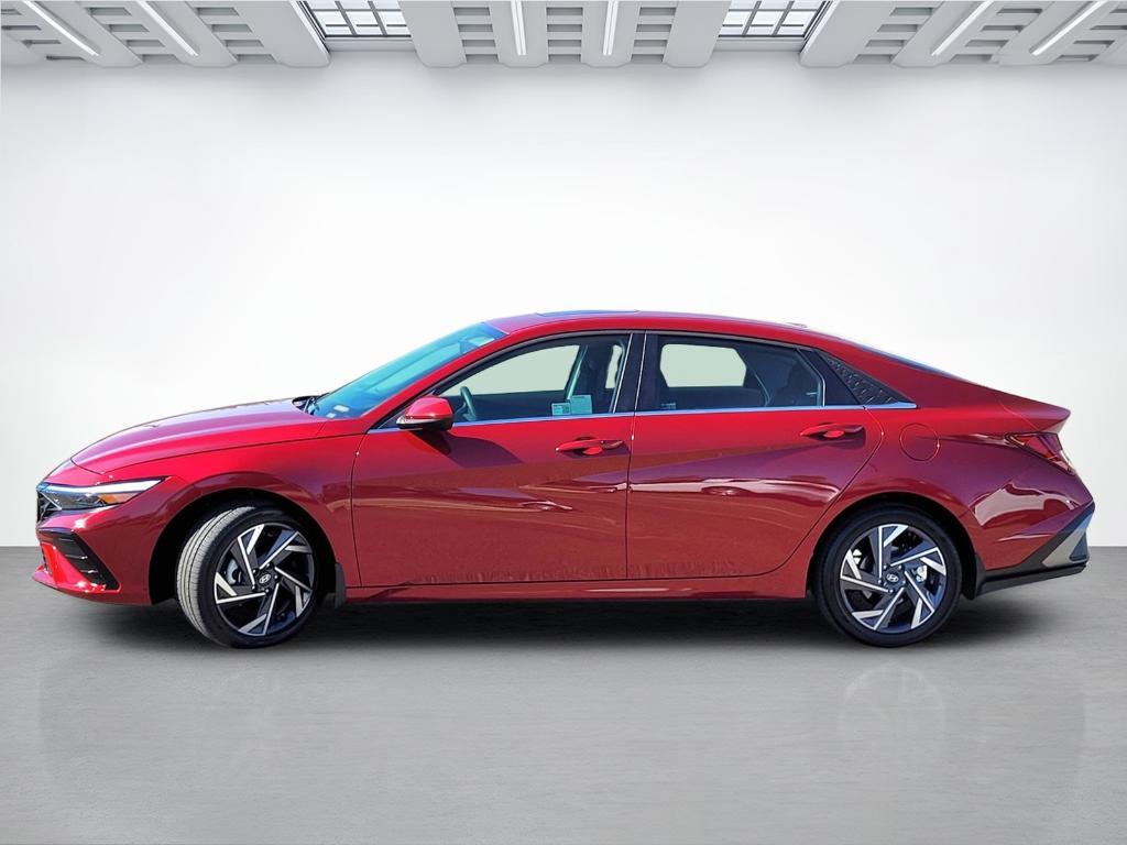 used 2025 Hyundai Elantra car, priced at $22,789