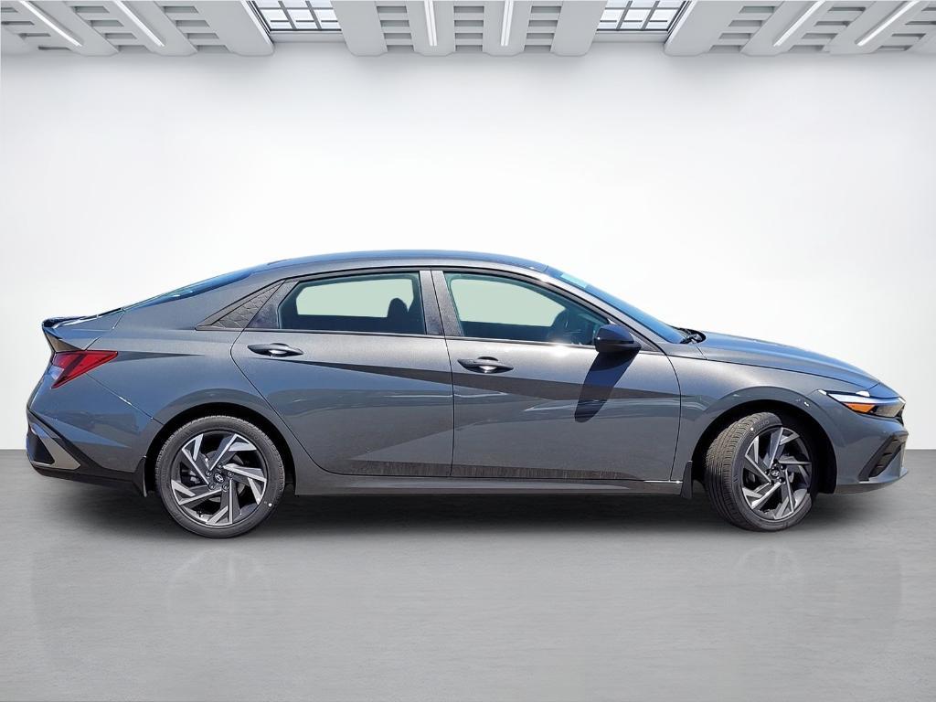new 2025 Hyundai Elantra car, priced at $23,108
