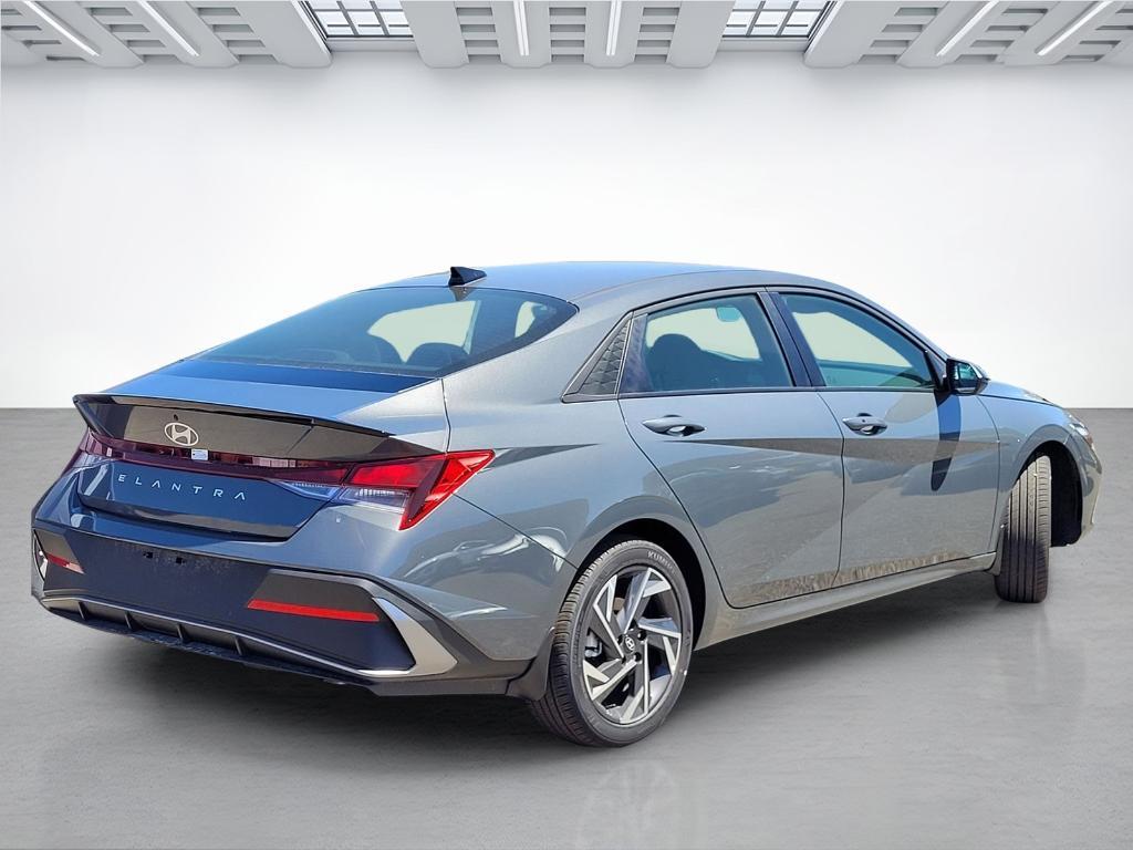 new 2025 Hyundai Elantra car, priced at $23,108