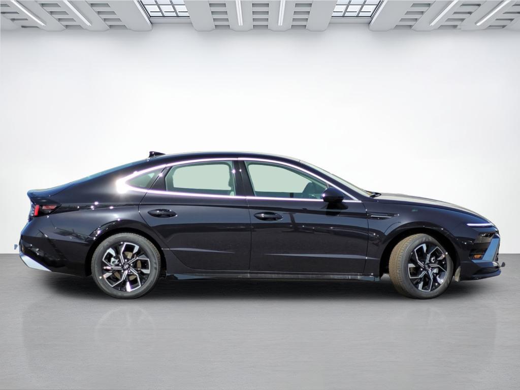 new 2025 Hyundai Sonata car, priced at $27,894