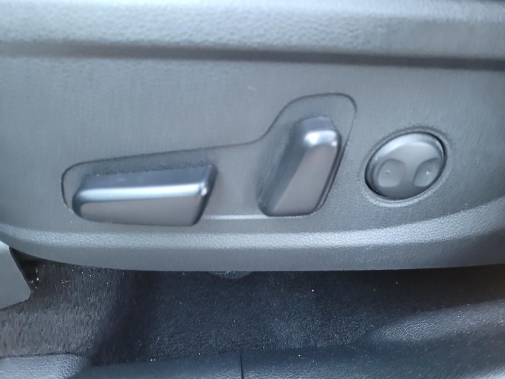 used 2022 Hyundai Santa Fe car, priced at $21,997