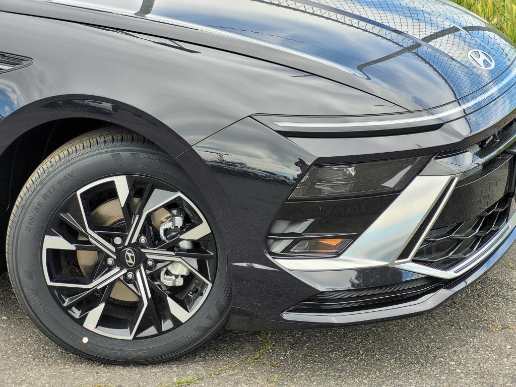 new 2025 Hyundai Sonata car, priced at $29,707