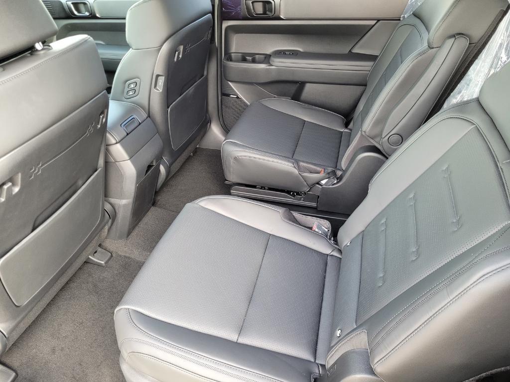 new 2025 Hyundai SANTA FE HEV car, priced at $49,108