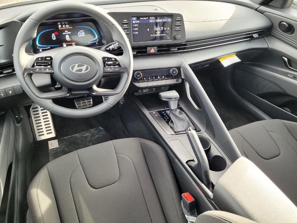 new 2025 Hyundai Elantra car, priced at $22,613