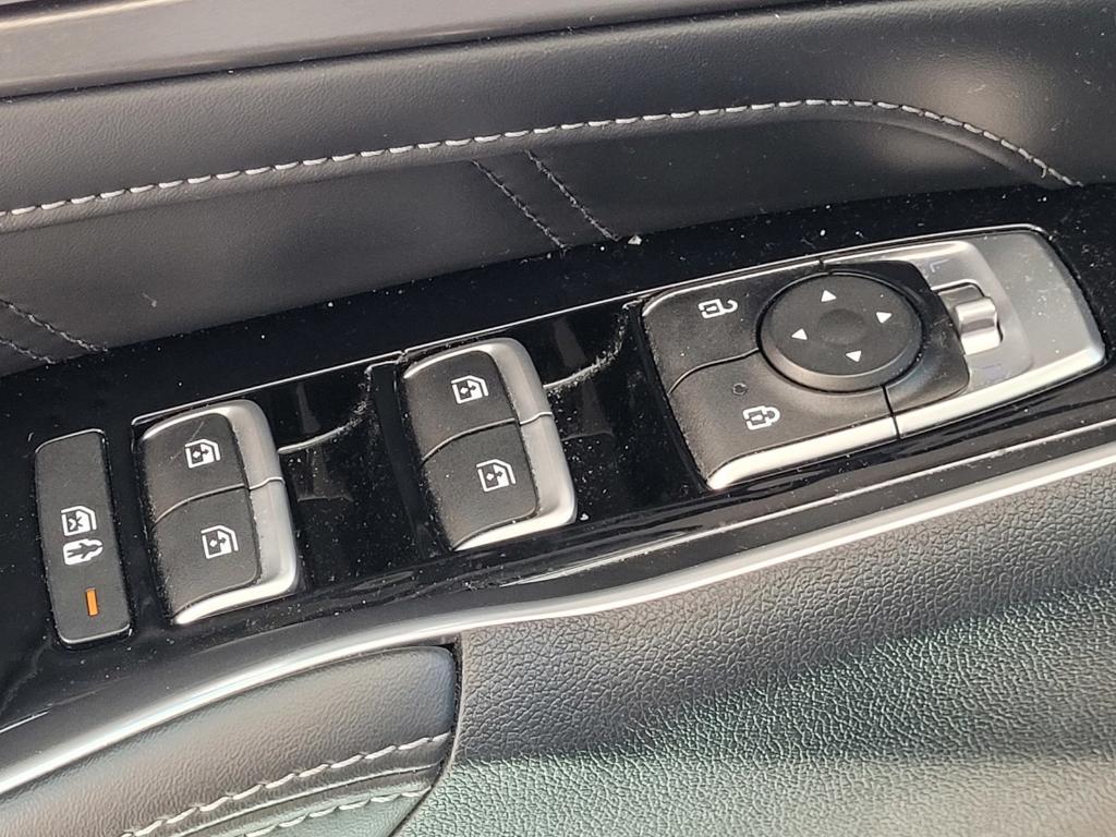 used 2021 Kia Sorento car, priced at $26,997