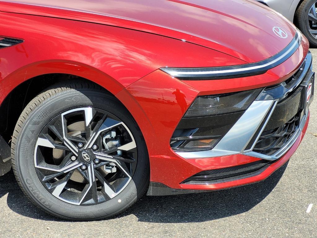 new 2025 Hyundai Sonata car, priced at $28,589
