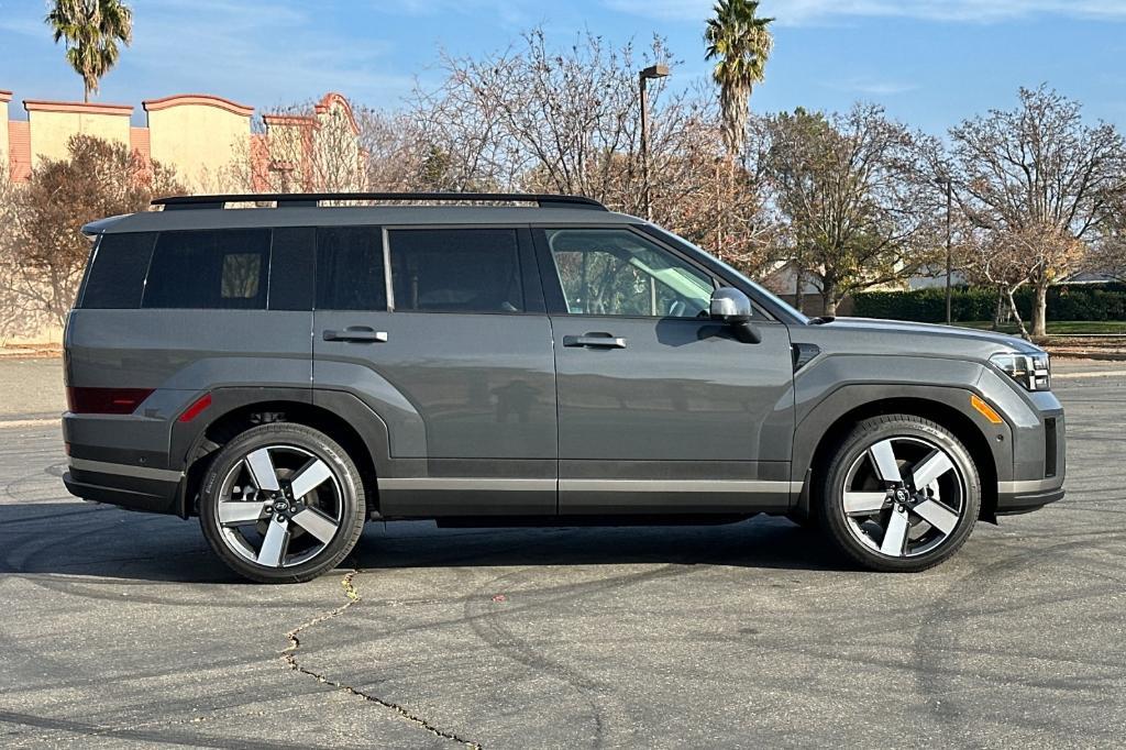 new 2025 Hyundai Santa Fe HEV car, priced at $47,691