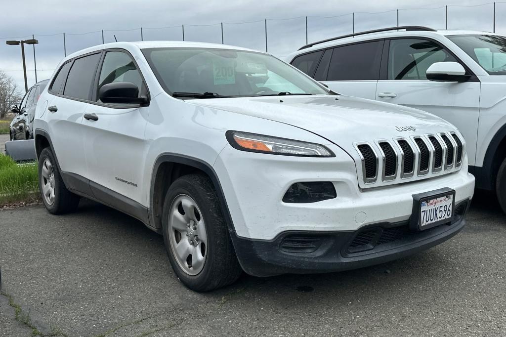 used 2014 Jeep Cherokee car, priced at $11,718