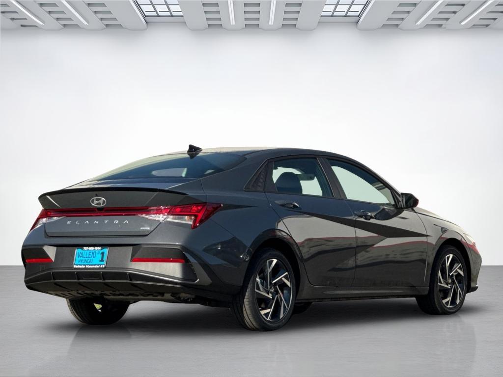 new 2025 Hyundai ELANTRA HEV car