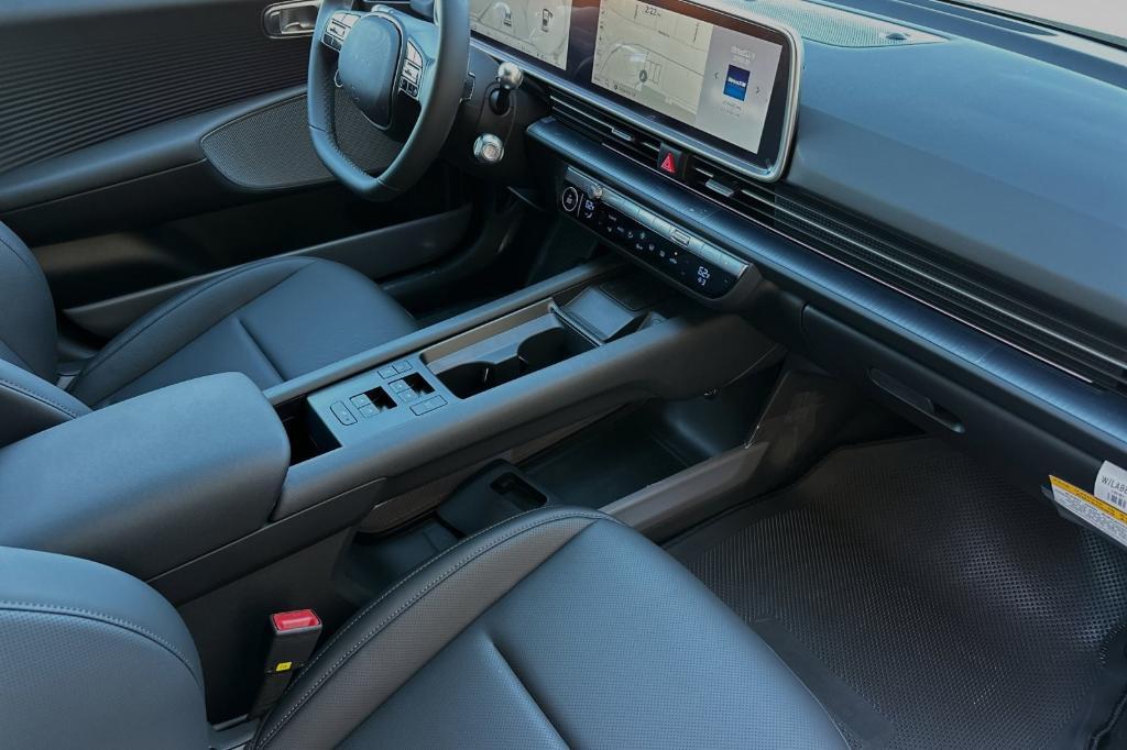 new 2025 Hyundai IONIQ 6 car