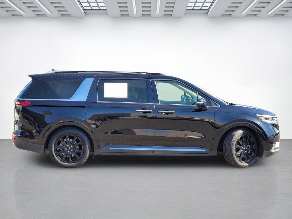 used 2022 Kia Carnival car, priced at $31,997
