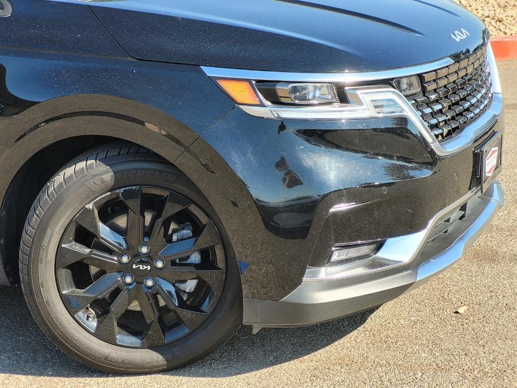 used 2022 Kia Carnival car, priced at $31,997