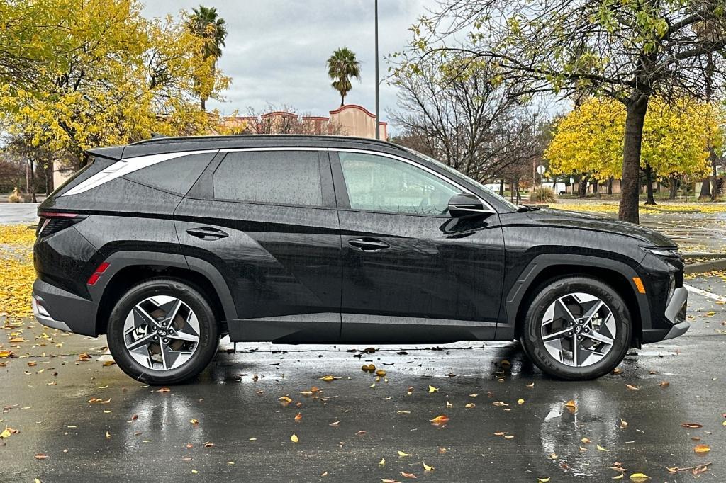 new 2025 Hyundai Tucson car, priced at $33,445