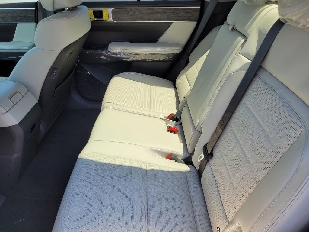 new 2025 Hyundai SANTA FE HEV car, priced at $42,313