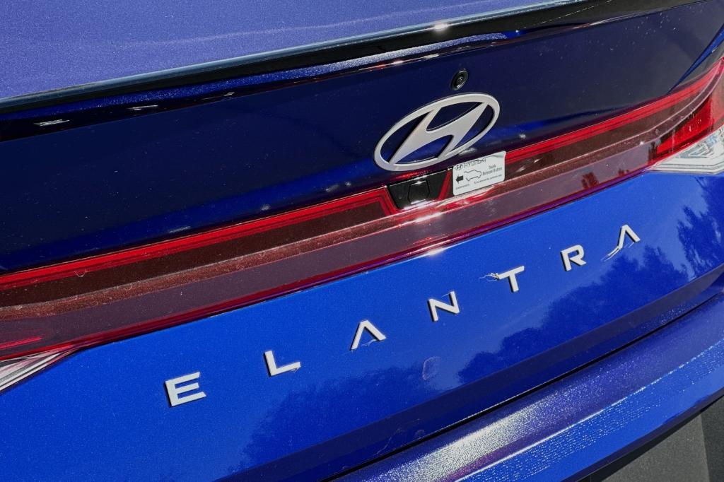 new 2025 Hyundai Elantra car, priced at $23,916