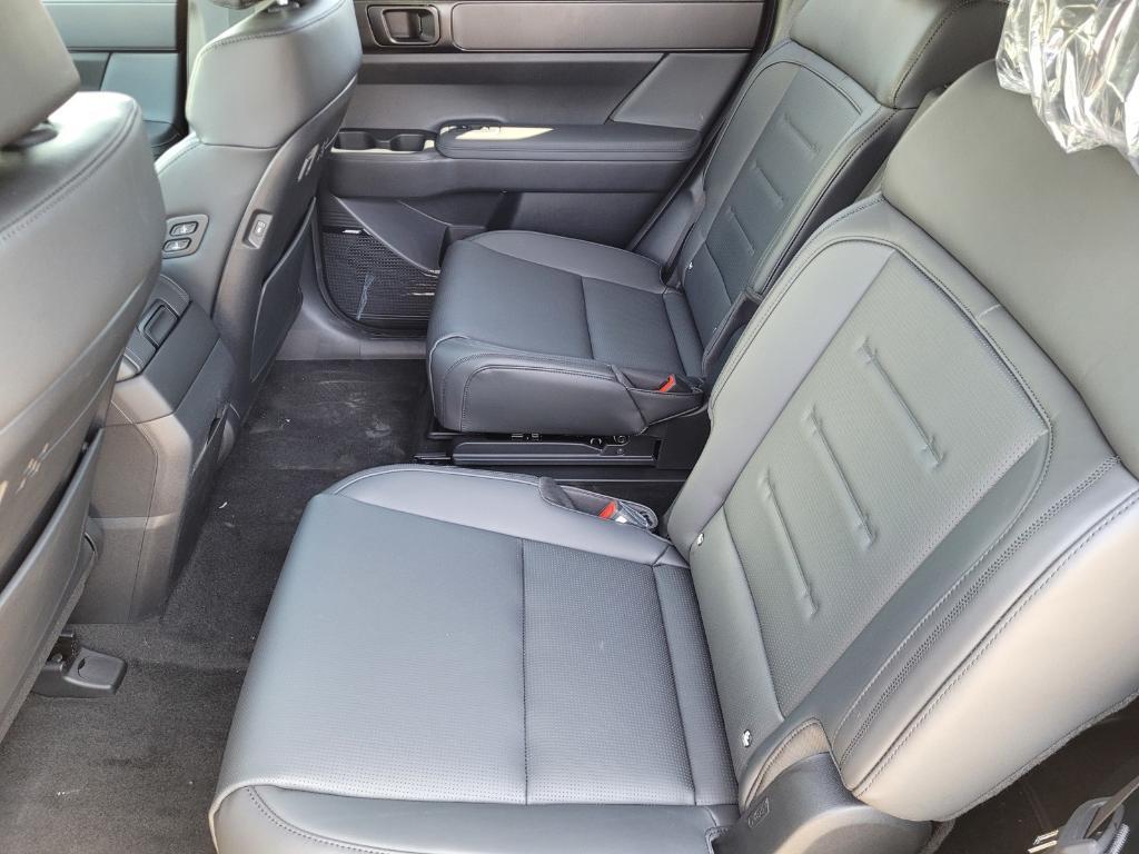 new 2025 Hyundai SANTA FE HEV car, priced at $49,058