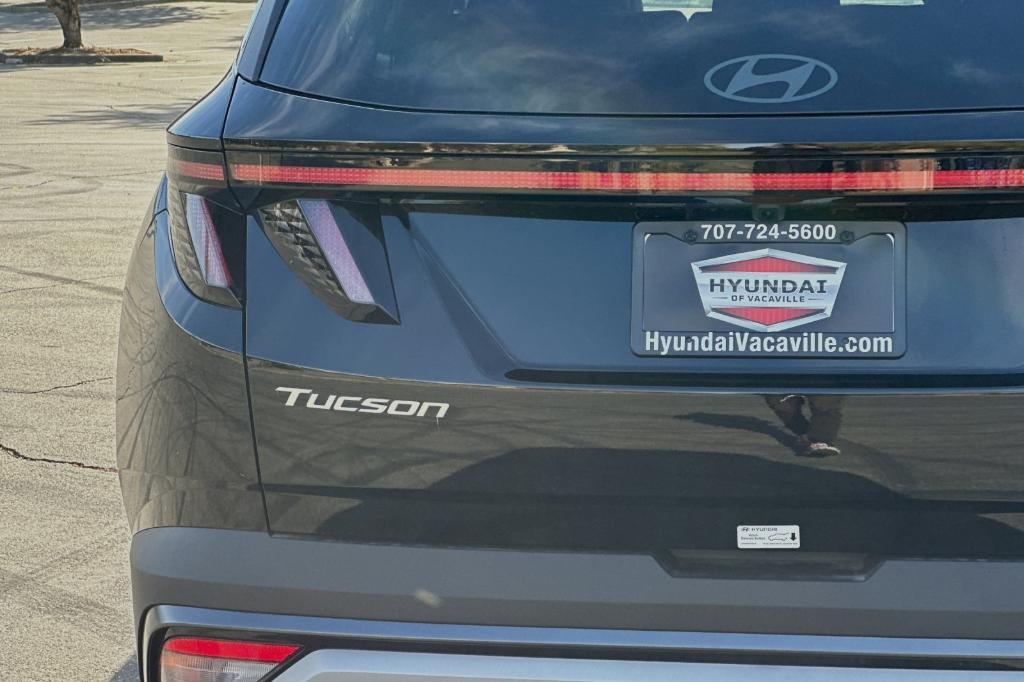 new 2025 Hyundai Tucson Hybrid car, priced at $37,189