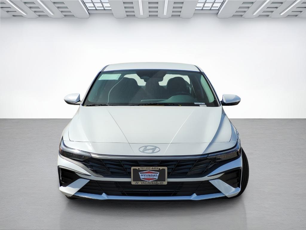 new 2025 Hyundai Elantra car