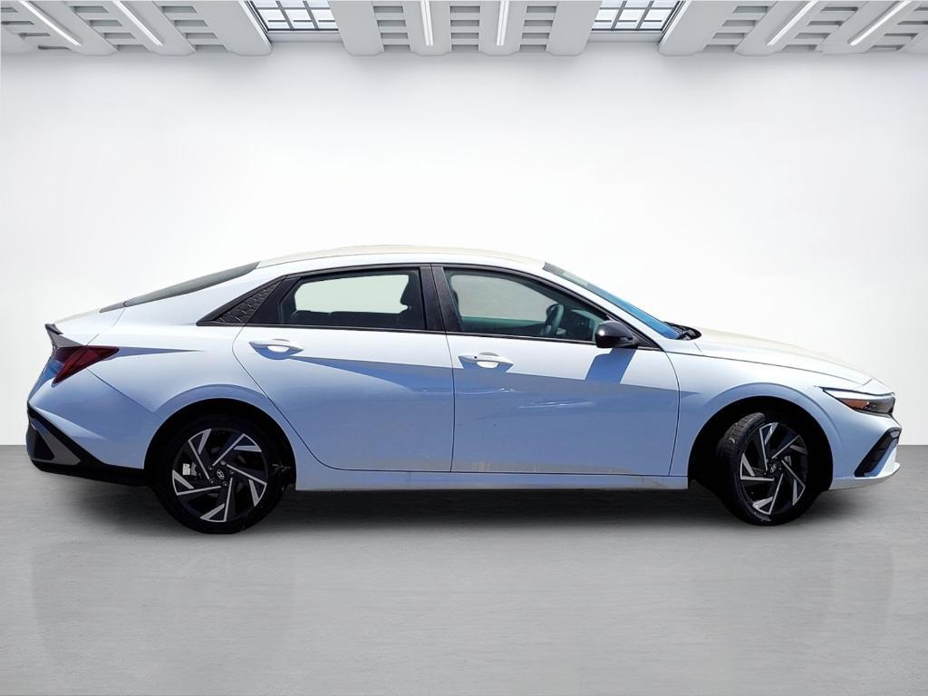 new 2025 Hyundai ELANTRA HEV car, priced at $25,276