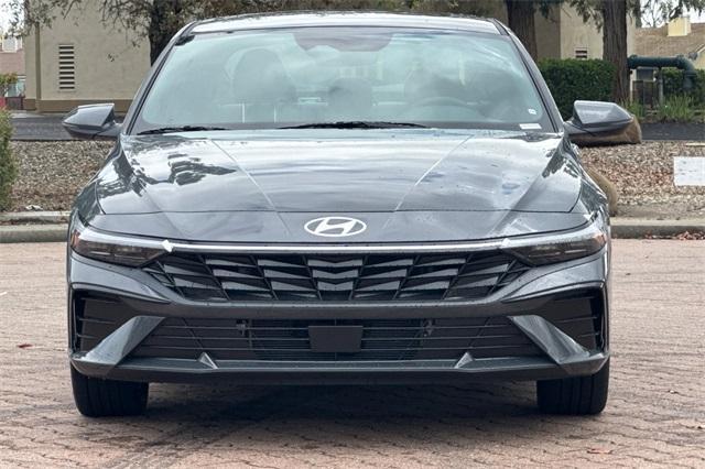 new 2025 Hyundai Elantra HEV car, priced at $31,115