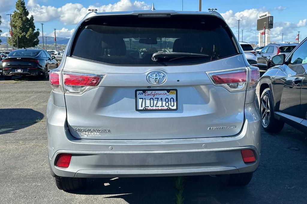 used 2015 Toyota Highlander car, priced at $16,827