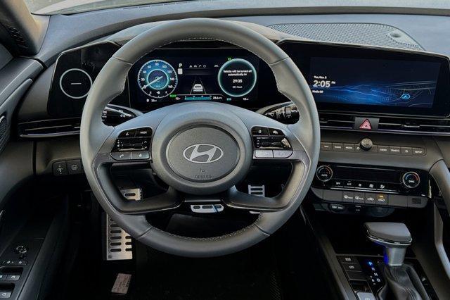 new 2025 Hyundai Elantra HEV car, priced at $29,260