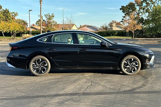 new 2024 Hyundai Sonata car, priced at $28,705