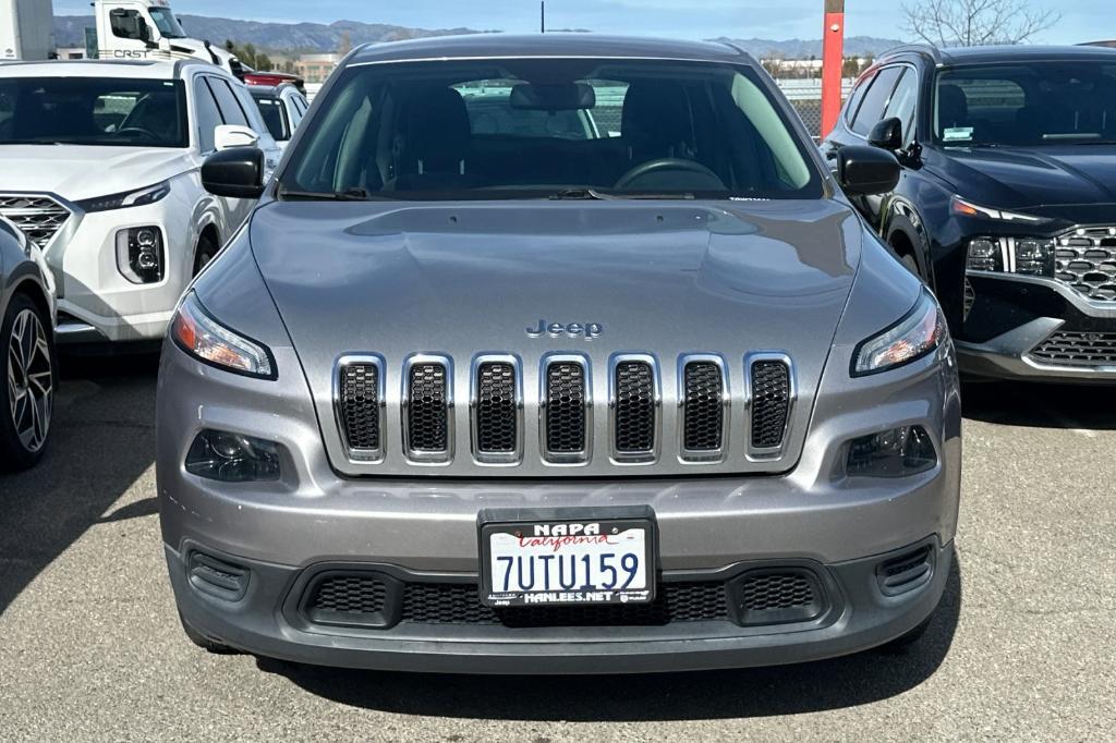 used 2016 Jeep Cherokee car, priced at $13,525