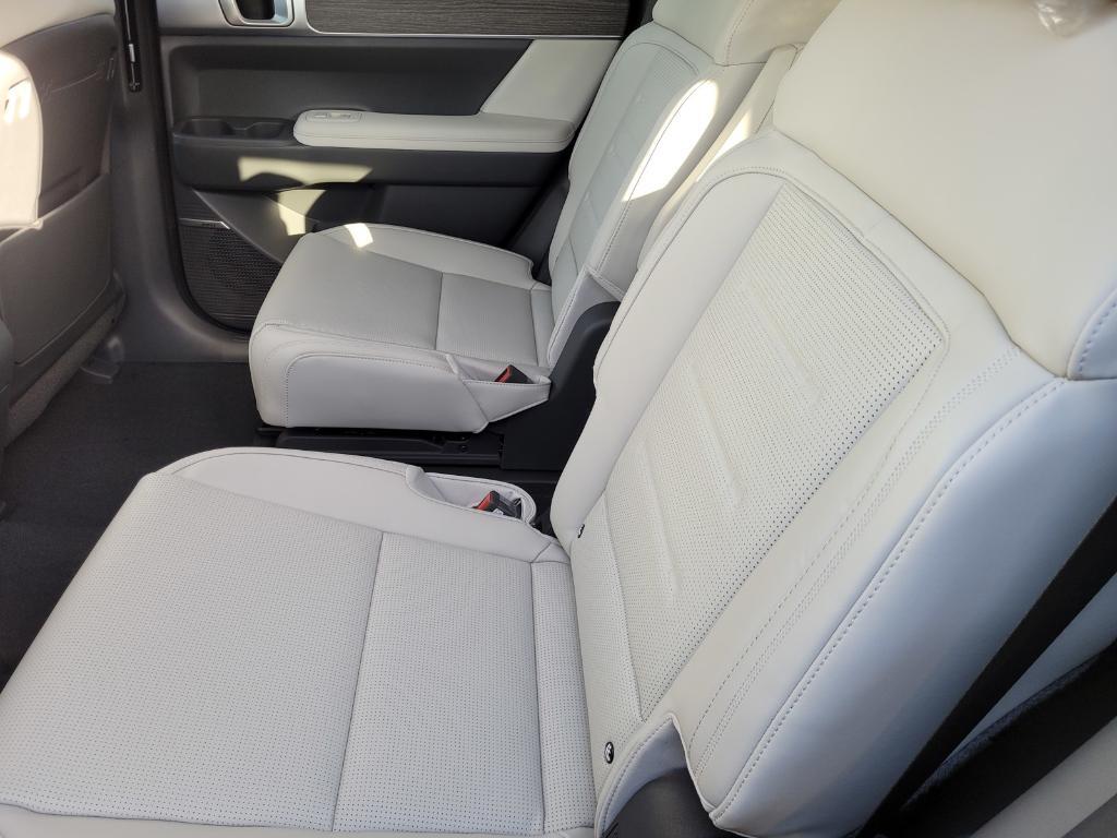 new 2025 Hyundai SANTA FE HEV car, priced at $47,447
